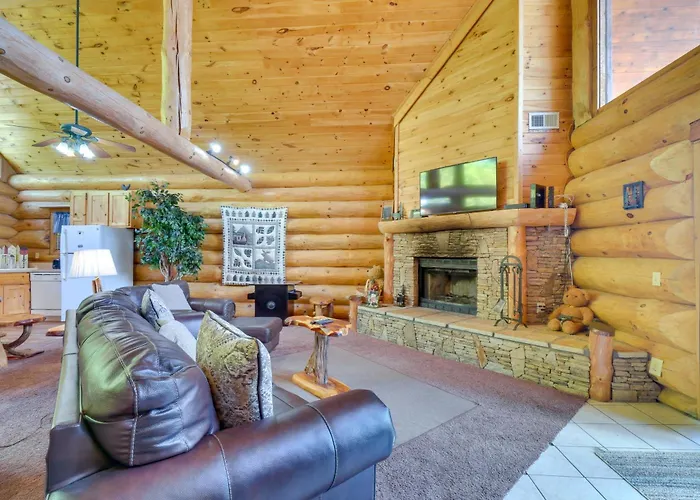 Gatlinburg Cabin With Hot Tub About 11 Miles To Downtown